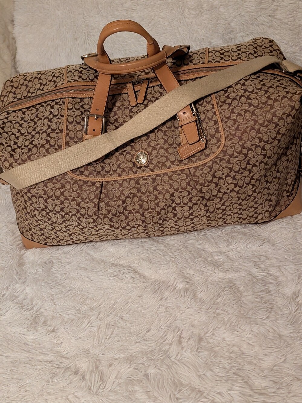 Coach XL Voyage Signature Cabin Duffle Bag Tan GUC